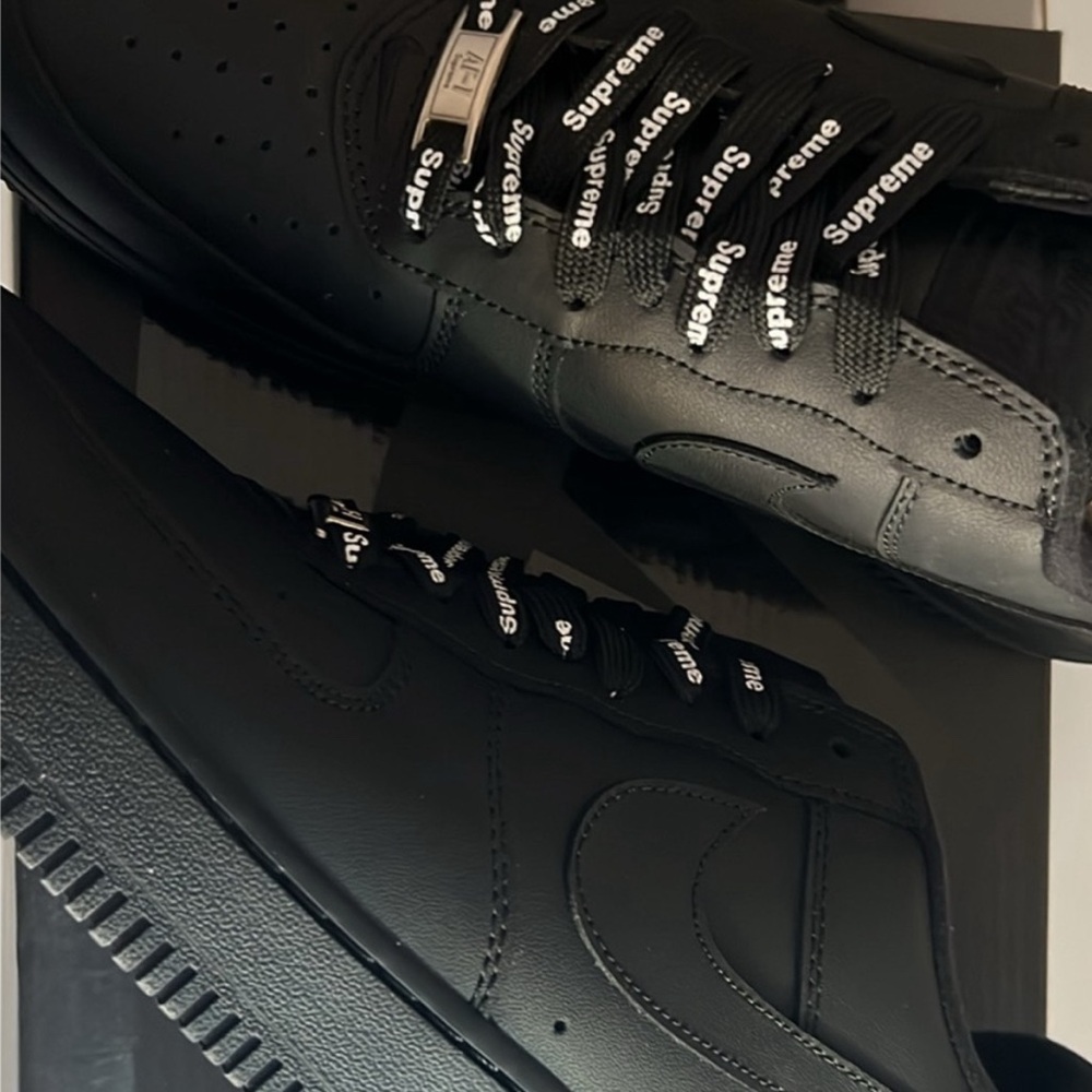 Supreme Black Air Force one